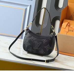 Louis Vuitton M46735 g1