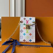 Louis Vuitton M13572 g2
