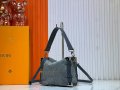 Louis Vuitton M46358 g1