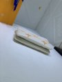 Louis Vuitton M69203 g5