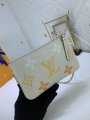 Louis Vuitton M69203 g5