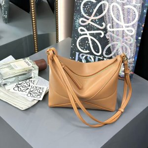 LOEWE puzzle Fold Pouch g2