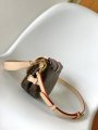 Louis Vuitton M46740 g2