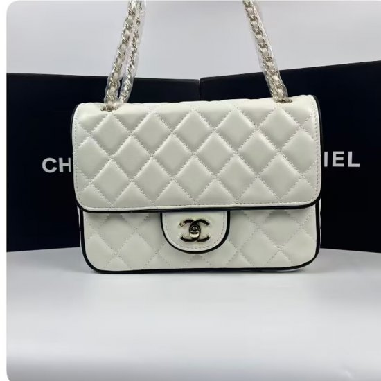 CHANEL 1028 g1 - Haga un click en la imagen para cerrar