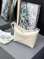 LOEWE puzzle Fold Pouch g1