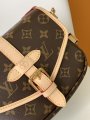 Louis Vuitton M46740 g2