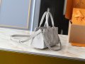 Louis Vuitton M14213 g1