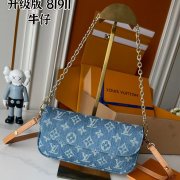 Louis Vuitton M81911 g1