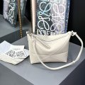 LOEWE puzzle Fold Pouch g1