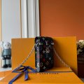 Louis Vuitton M13572 g1
