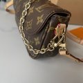 Louis Vuitton M81911 g4